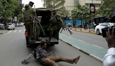 Journalists in Kenya protest attacks on media freedoms