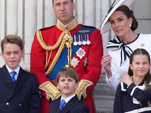 George et Charlotte de Cambridge : Un élément très symbolique entre les aînés de Kate et William a fait discrètement surface