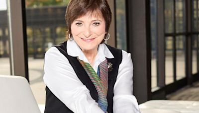 Jeanne Beker is an international fashion icon. Now she’s getting personal