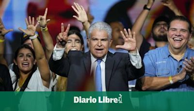 Mulino lanza un plan para "liberar a Panamá de las pandillas" con más de mil policías