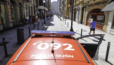 Una mujer se da a la fuga, drogada y en dirección contraria, con un coche eléctrico de alquiler en Gijón