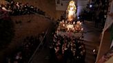 Lluvia y viento; mal tiempo complica los festejos de Semana Santa en España | El Universal