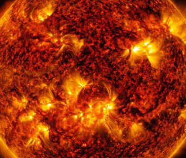 未來3日太陽將爆發M級至X級強耀斑 2024年達太陽活動週期峰值