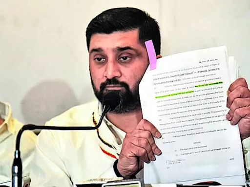 Deshmukh family feud: Son defends Anil, nephew disagrees | Nagpur News - Times of India