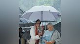 Amitabh Bachchan holds umbrella for wife Jaya in latest picture, sets couple goals