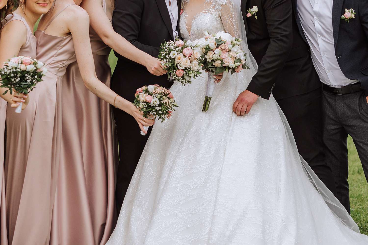 Groom's Disgruntled Sister-in-Law Hated How She Looked in Family Wedding Pics So He Cropped Her Out — Now She's Mad