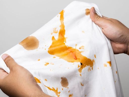 Remove oil stains with ease using expert's affordable cleaning tip