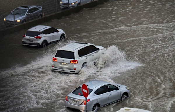 UAE: Dubai, Abu Dhabi brace for unstable weather as rain and thunderstorm forecasts issued