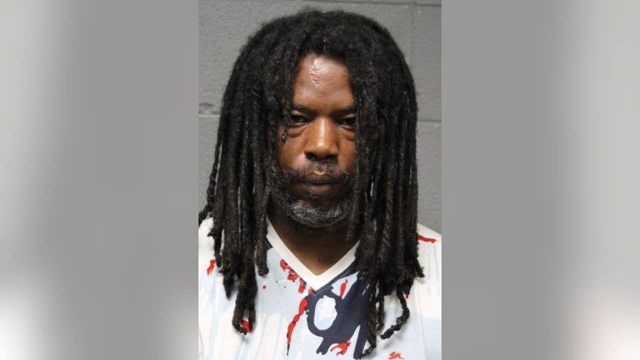 Chicago man charged with stabbing Green Line rider