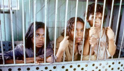 Le Chemin de la liberté (Arte) - L'incroyable histoire vraie de 3 petites filles aborigènes enlevées par les autorités australiennes