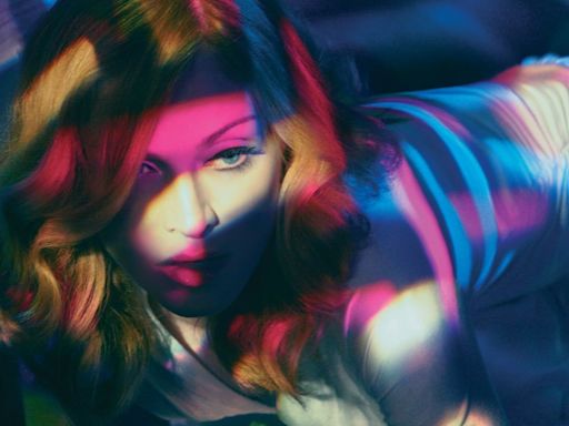 Electro dance en vinilo: cómo es la nueva colección de LA NACIÓN, con discos claves de Madonna, Kraftwerk, David Guetta y Dua Lipa