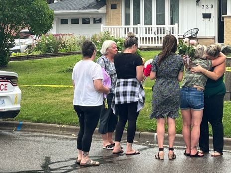 Community mourns loss of parents killed in Oshawa double shooting