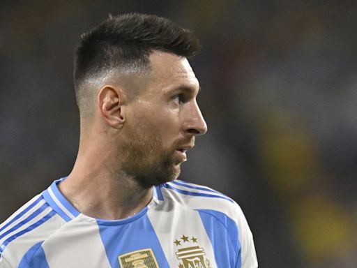 Lionel Messi was ignored by teammates amid Enzo Fernandez racism row