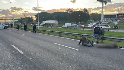 La tragedia después de la tragedia: murió en un accidente un custodio de la ambulancia que trasladaba a la policía baleada en Moreno