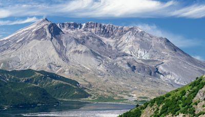 Mount St. Helens rattled by hundreds of tiny earthquakes since February