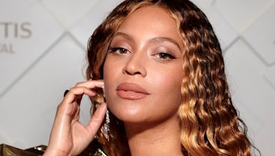 Beyoncé's Favorite Setting Spray & More Editor Favorites From AAPI Beauty Brands