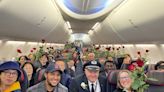 Pilot hands out hundreds of roses for Mother’s Day: ‘cabin of roses’