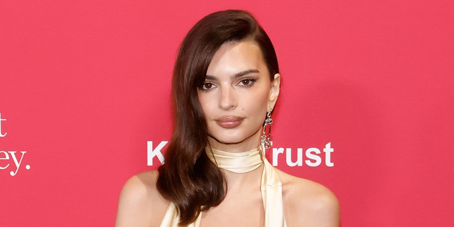 Emily Ratajkowski's Golden Goddess Gown Plunged Past Her Belly Button