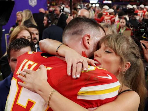 Fans Can't Help But 'Giggle' Over Travis Kelce's Sneaky Taylor Swift Shoutout During His Acting Debut