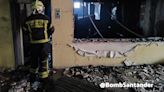 Los bomberos de Santander extinguen un incendio en una vivienda de La Albericia