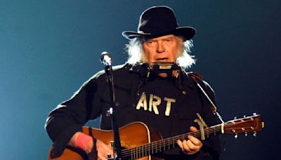 Neil Young To Make Stage Comeback At New York's Farm Aid Festival Following Canceled Tour: Details HERE