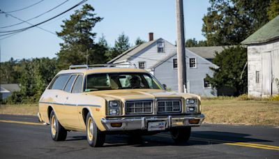 Street-Spotted: Dodge Monaco Station Wagon—without Woody Trim