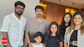 Rambha meets Thalapathy Vijay with her family; 'Ninaithen Vandhai' reunion grabs major eyeballs | Tamil Movie News - Times of India