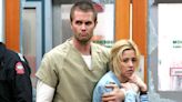 Yes, Linda Cardellini had ER flashbacks on set of Dead to Me with Garret Dillahunt