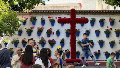 Cruces de Mayo 2024: Gana la tradición, la convivencia con los vecinos y el trabajo en equipo