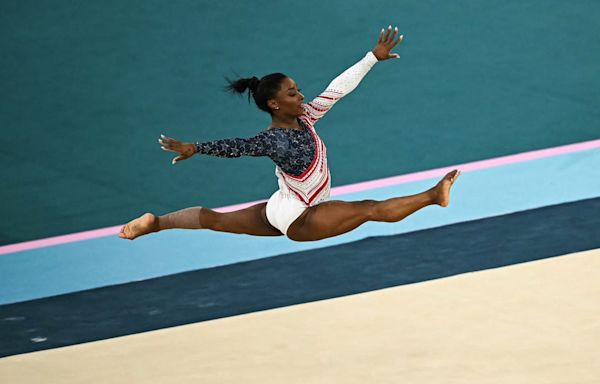 Simone Biles floor exercise seals gold for U.S. gymnastics in team final: Social reactions