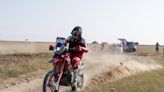 El español Tosha Schareina gana el prólogo de motos en su debut con el equipo Honda