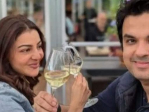 Kajal Aggarwal gives her fans a sneak peek into her 39th birthday celebration; says husband Gautam and son Neil made her feel like a 'queen' - See photos | Telugu Movie News - Times of India