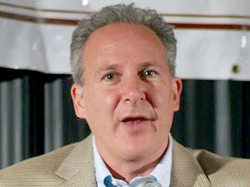 Peter Schiff Polls HODLers, Asks If They'll Sell If Bitcoin Slips Below $15K - Here's How They Responded