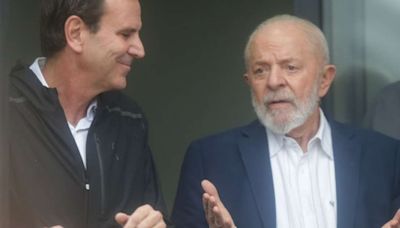 Lula e Eduardo Paes trocam elogios em entrega de projeto de habitação no Rio de Janeiro