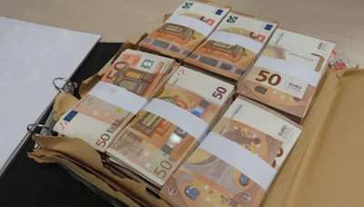 Ex-airport policeman extradited over money laundering