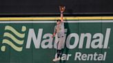 Sal Frelick robs game-tying home run to end the Brewers’ 6-3 win over the Angels