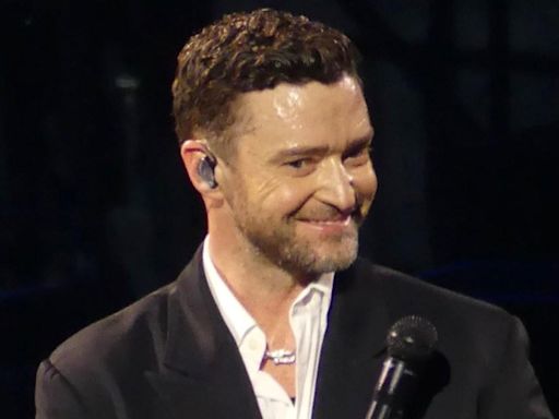 Justin Timberlake carefree at New York City concert after DWI arrest