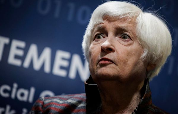 Janet Yellen Issues Serious $34 Trillion Warning As Bitcoin Predicted To Surge To $1 Million Price