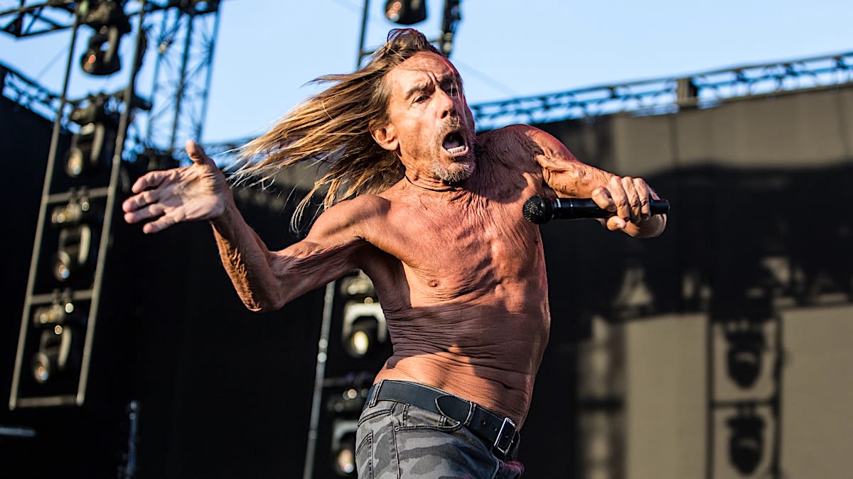 Iggy Pop Performs The Stooges’ “I Got a Right” and “1970” for the First Time in Over a Decade: Watch