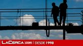 El paro baja en 60.503 personas en abril y se sitúa en 2.666.500, la cifra más baja desde septiembre de 2008