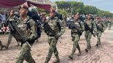 Celebran 147 Aniversario de Tepalcatepec, Michoacán con desfile cívico-militar