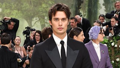 What Anne Hathaway Told Nicholas Galitzine Before His First Met Gala