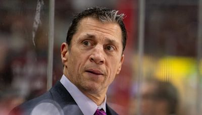 Leafs Should Target Brind’Amour as New Bench Boss