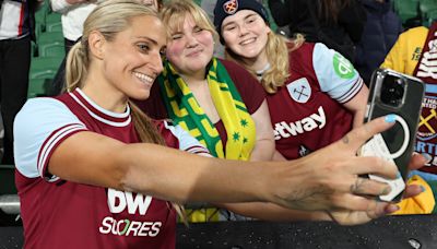 ‘Passionate’ West Ham welcome captain back to WSL as maternity message endures