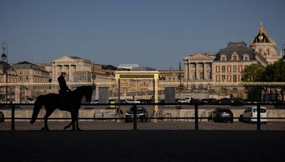 Horses show off in Versailles, keeping alive royal tradition on soon-to-be Olympic equestrian venue