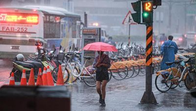 天氣預報／今暴雨繼續下！週末好天氣維持1天半 雨彈這天起開轟