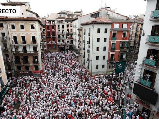 Chupinazo de San Fermín 2024, en directo: los dantzaris de Duguna lanzarán a las 12:00 el cohete en la Plaza del Castillo