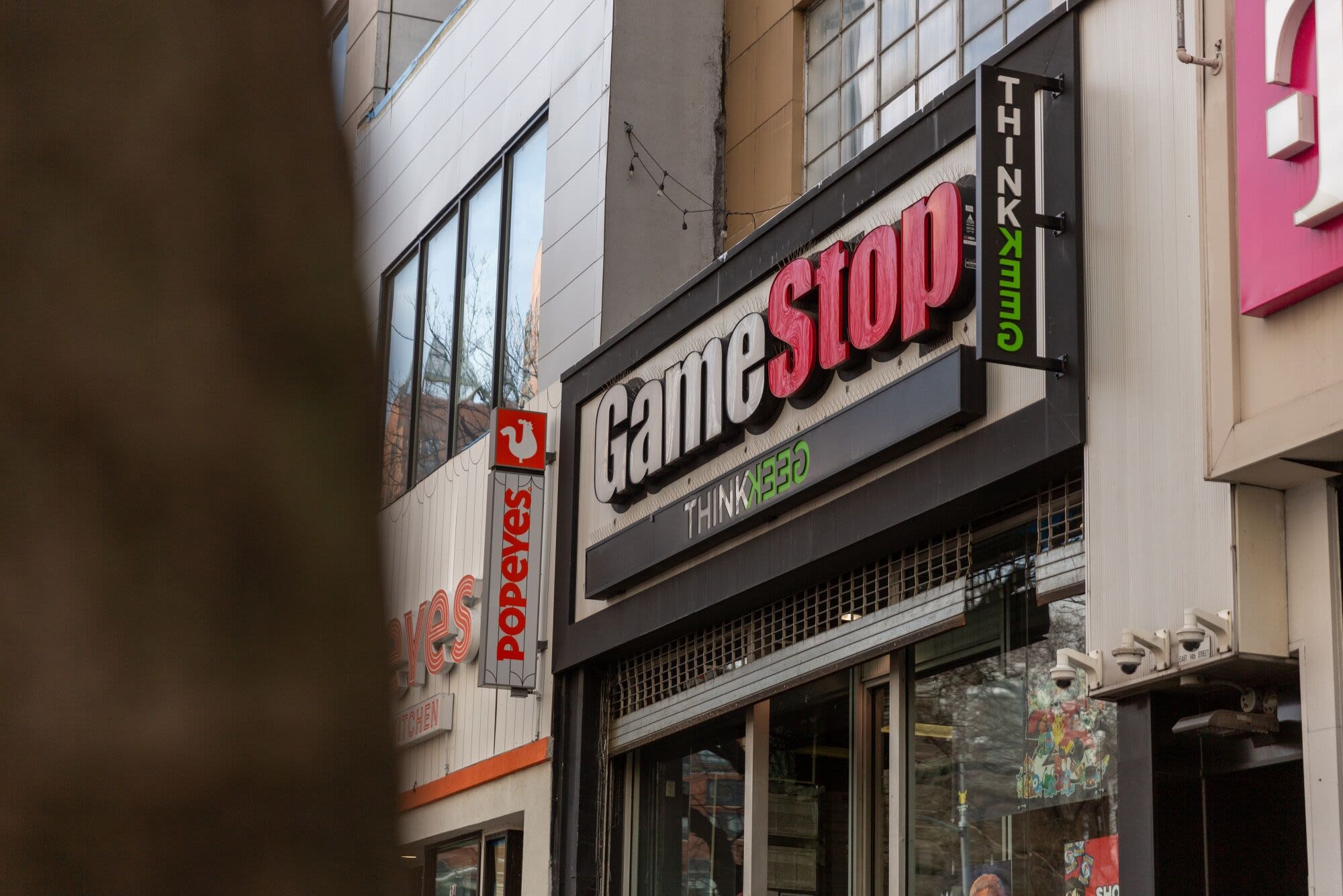 GameStop Shares Soar as ‘Roaring Kitty’ Revitalizes Meme Mania