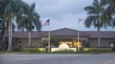 Después que a un paciente le arrancaron los ojos, un hospital del sur de la Florida emitió un mordaz informe sobre la seguridad