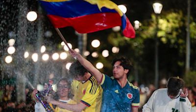 Colombianos celebran eufóricos en las 'fan zones' el pase a la final de la Copa América